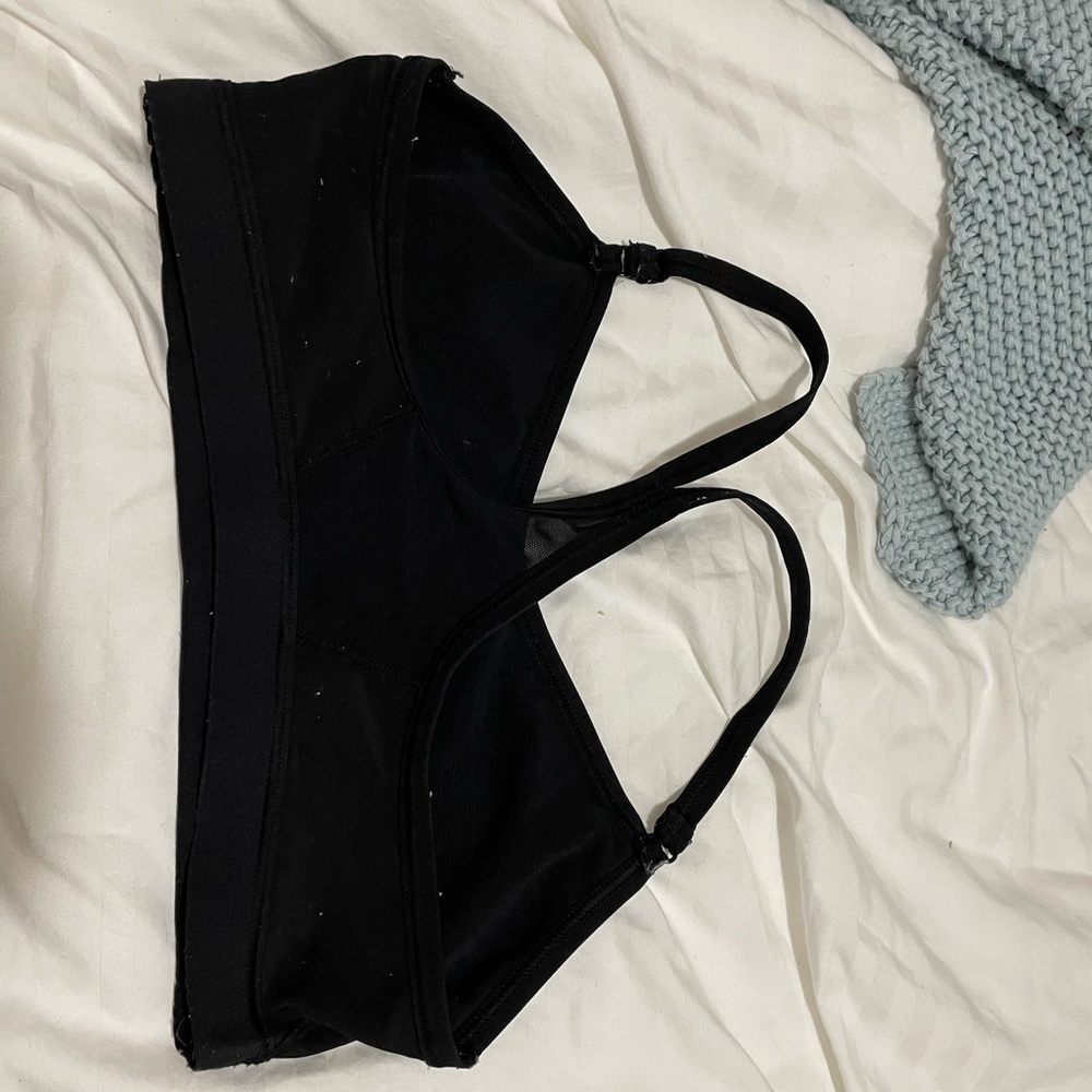 Black Aerie sports bra - Picture 4 of 5